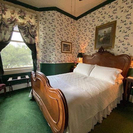 Four Winds Victorian Venue & Suites Bonham Exterior foto