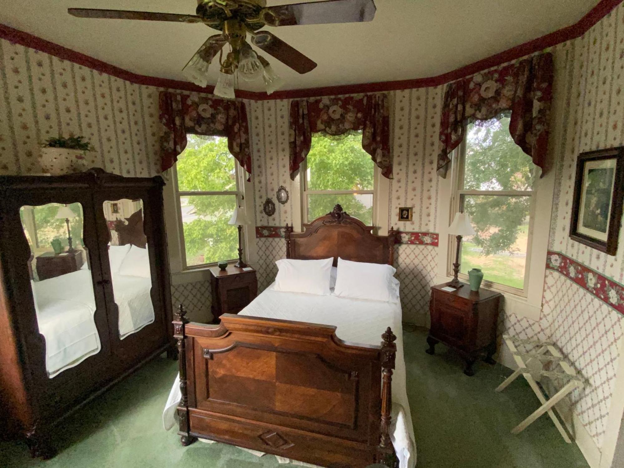Four Winds Victorian Venue & Suites Bonham Exterior foto